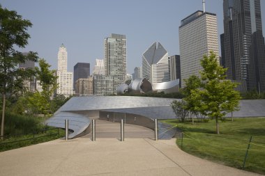 Genel kan basıncı geçit Millenium Park Chicago, Il