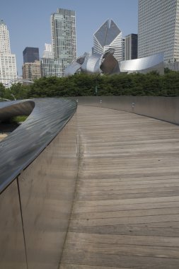 Genel kan basıncı geçit Millenium Park Chicago, Il.