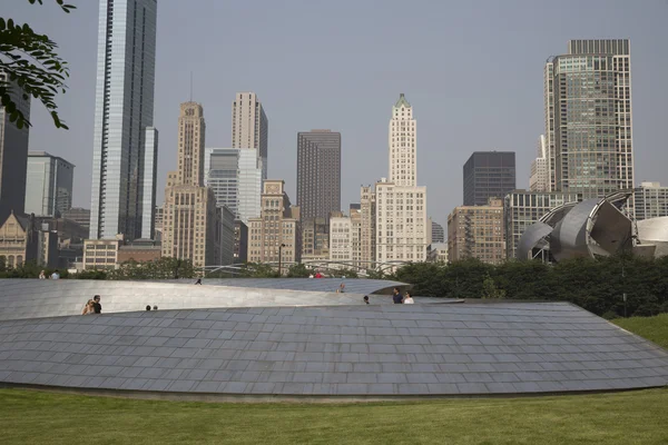 Passarela pública da BP no Millenium park em Chicago, IL — Fotografia de Stock