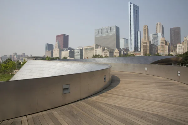 Veřejné Bp chodník v parku Millenium v Chicagu, Il. — Stock fotografie