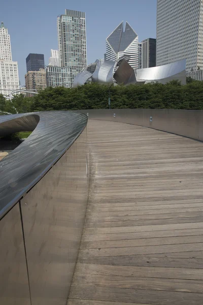 Veřejné Bp chodník v parku Millenium v Chicagu, Il. — Stock fotografie