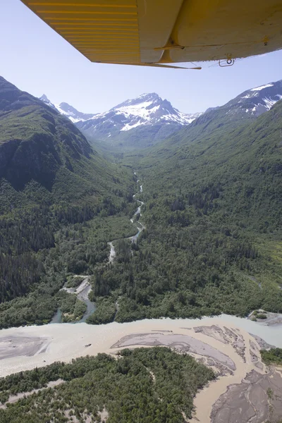 Vue aérienne de la nature sauvage de l'Alaska — Photo