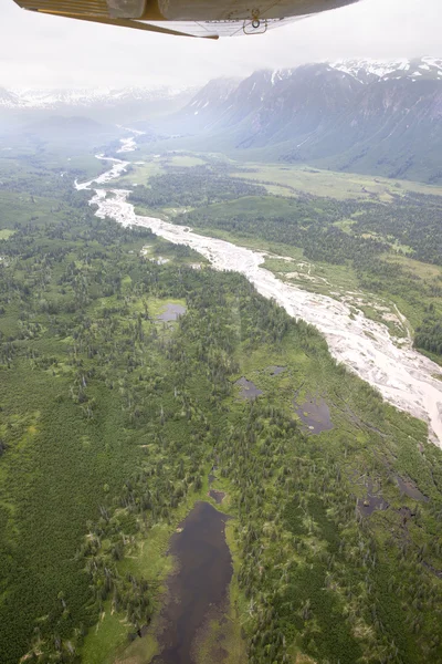 Вид с воздуха на дикую местность Аляски Лицензионные Стоковые Изображения