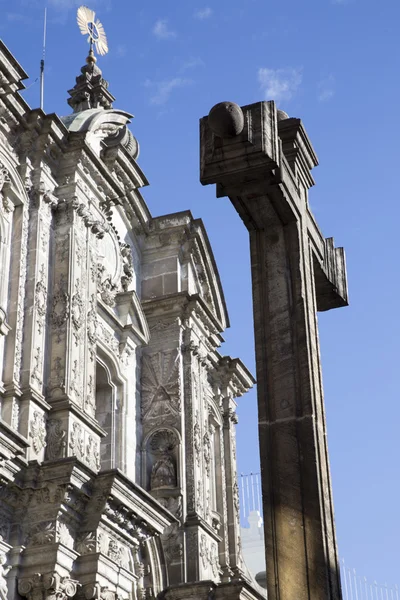 Iglesia Jesuita de La Compania en Quito, Ecuador . — Foto de Stock