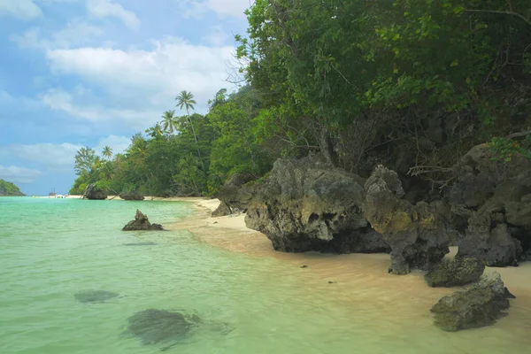 Реклама Путешествия Отдых Отдых Вид Нетронутый Пляж Небольшом Отдаленном Острове Лицензионные Стоковые Фото
