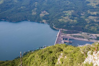 Sırbistan 'ın Bajina Basta kentinde bir hidroelektrik santralinin barajı.