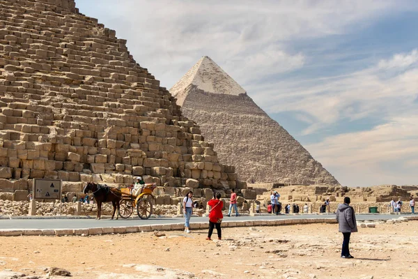 Giza Egyiptom Augusztus 2021 Piramis Khufu Piramis Khafre Drámai Egyiptomban — Stock Fotó