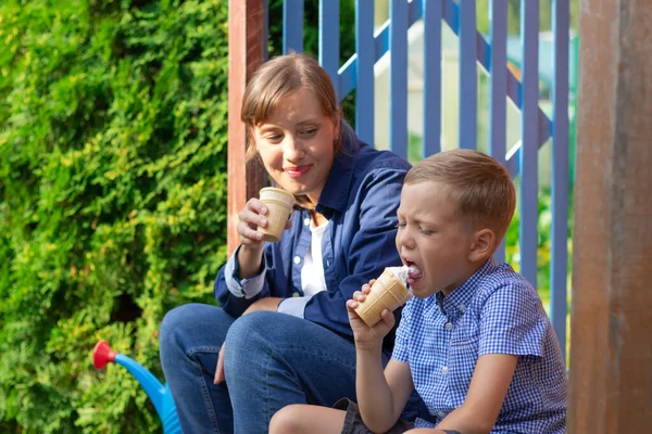 Preschooler Boy Mom Eating Ice Cream Porch House Village Summer — Stock Photo, Image