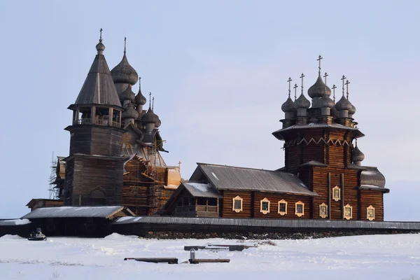 Kizhi Pogost sur l'île de Kizhi en Russie Carélie — Photo