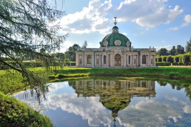 Moskova'da Ensemble Kuskovo manor park