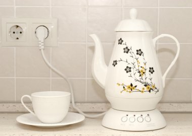mutfak elektrikli su ısıtıcısı ve çay Kupası