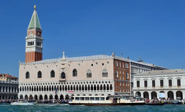 Na wyspie San Giorgio Maggiore w Wenecji — Zdjęcie stockowe