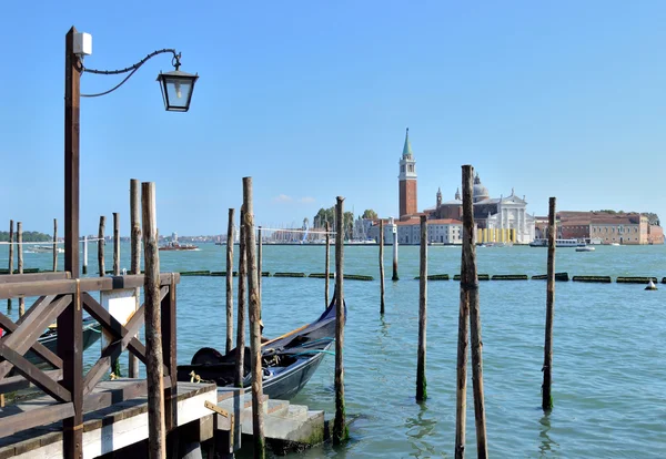 Góndolas en Venecia, Italia — Foto de Stock