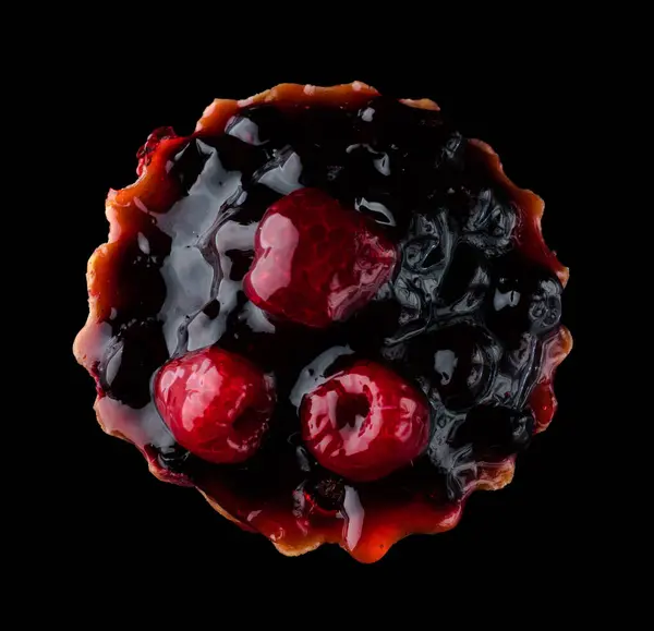 Ζαχαροπλαστική Γεμιστή Φρούτα Μούρα Και Εσπεριδοειδή Μαύρο Φόντο Απομόνωση Θέα — Φωτογραφία Αρχείου