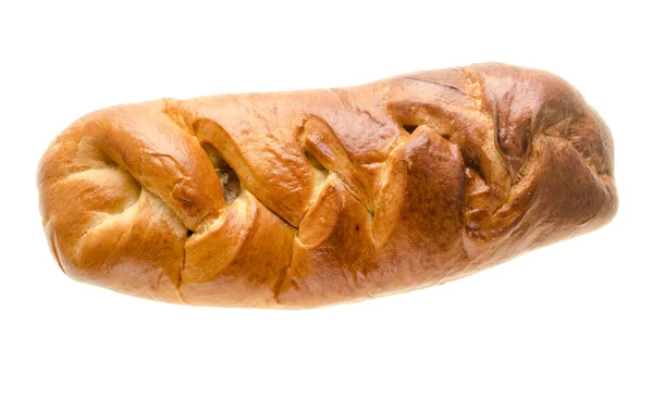 Klaar rooskleurig broodje in de vorm van een vlecht, op een witte achtergrond, geïsoleerd — Stockfoto