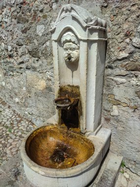 Eski çeşme. Yakın çekim.