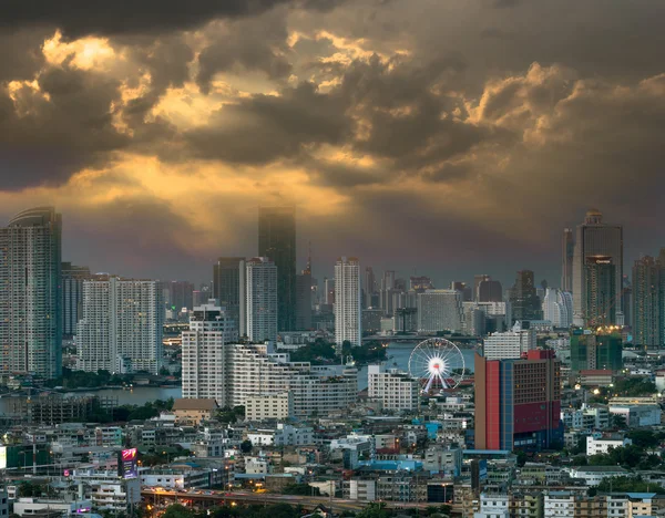 Bangkok Paysage urbain vue sur la rivière — Photo