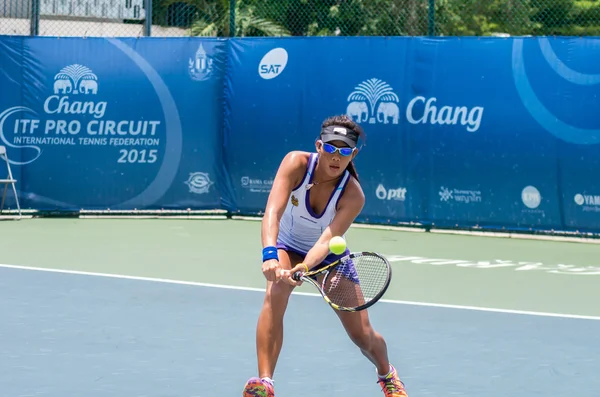 BANGKOK, MAY 22 : Peangtarn Plipuech of Thailand action in Changhang ITF Pro Circuit 3 International Tennis Federation 2015 on semi final match at Rama Gardens Hotel on May 22,2015 in Bangkok Thailand — Stock Photo, Image