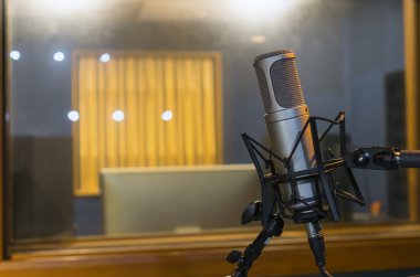Profesyonel stüdyo mikrofon