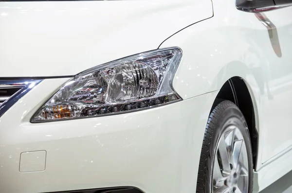 Fehér autó hátsó lámpa — Stock Fotó