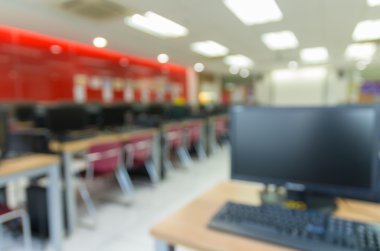 bulanık boş sunucu odası
