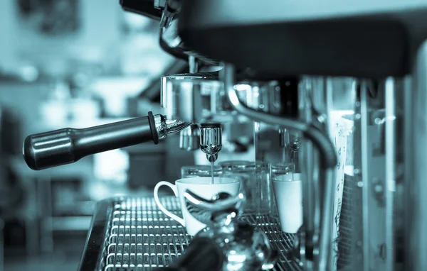 Coffee machine making espresso — Stock Photo, Image