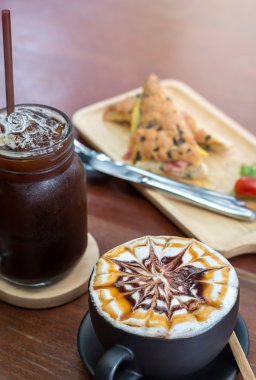 sanat kahve fincanı 