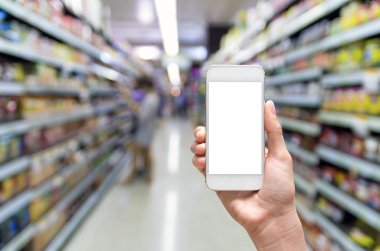 Mobil akıllı telefon tutarak el 