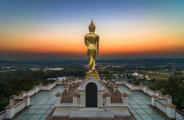 Buddha standing on mountain — Stock Photo, Image