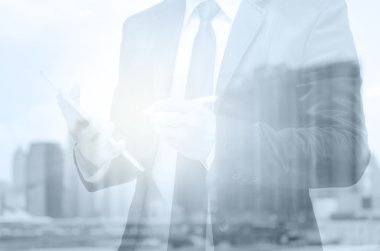 cityscape ile işadamı çift pozlama 