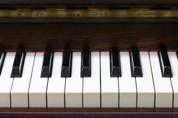 Närbild-tangentbord för piano — Stockfoto