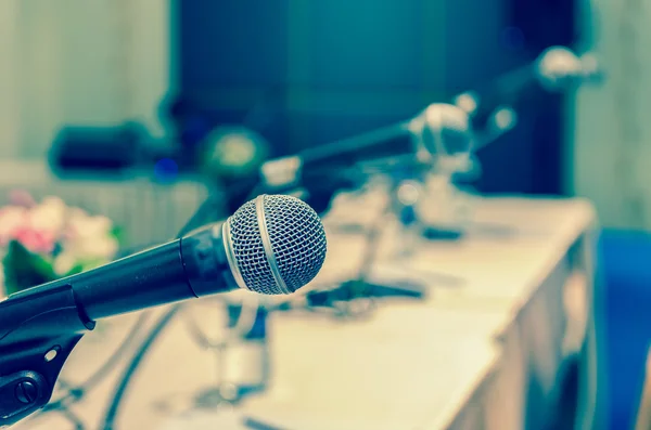 Microphones in conference hall — Stock Photo, Image