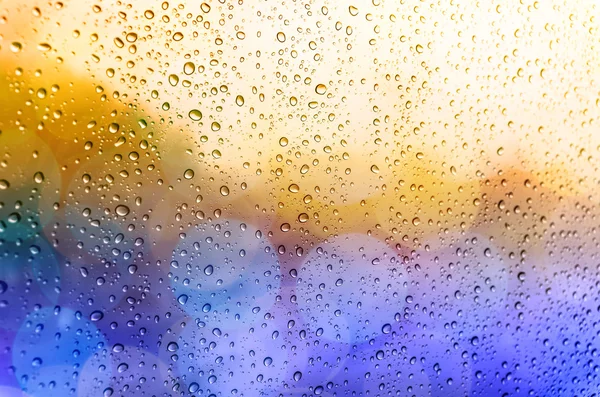 Gocce d'acqua su vetrate — Foto Stock