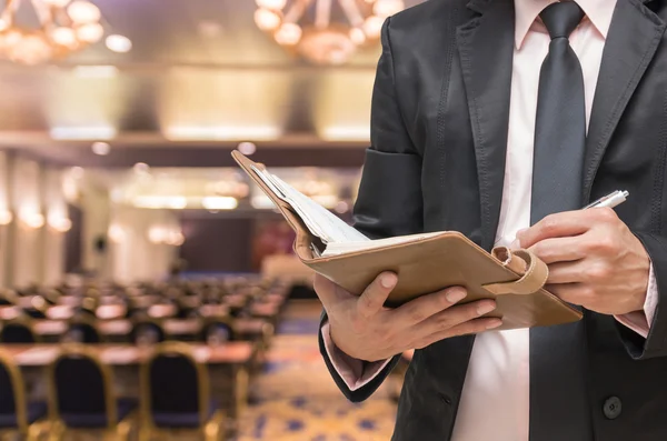 Businessman writing notebook — Stock Photo, Image