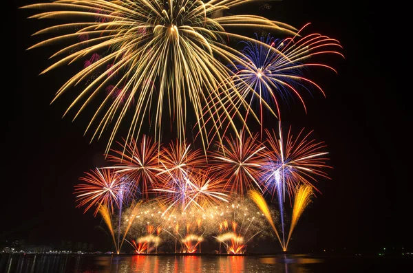 Meerkleurige vuurwerk Celebration — Stockfoto