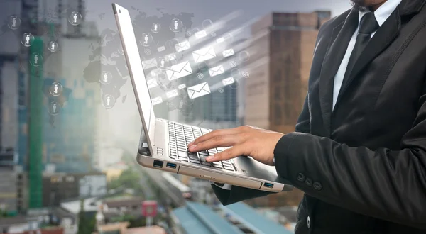 Businessman using laptop — Stock Photo, Image
