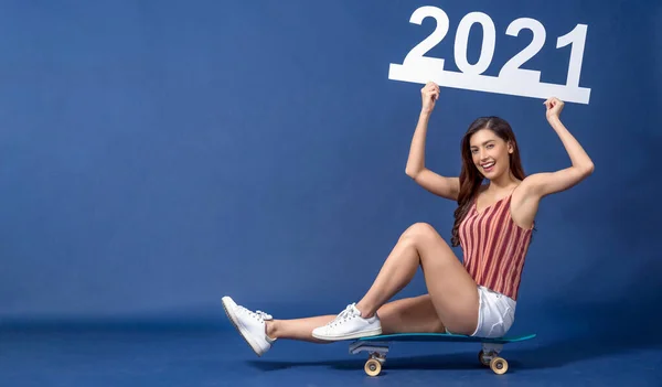 Happy Young Asian Woman Sitting Surfskate Skateboard Holding 2021 White — Stock Photo, Image