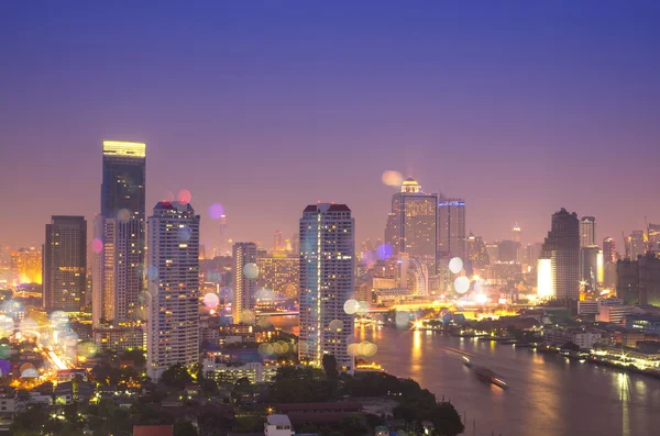 Bangkok stadsbild vid solnedgången, thailand — Stockfoto