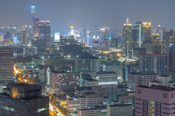 Nowoczesny budynek centrum biznesowej dzielnicy Bangkoku. — Zdjęcie stockowe