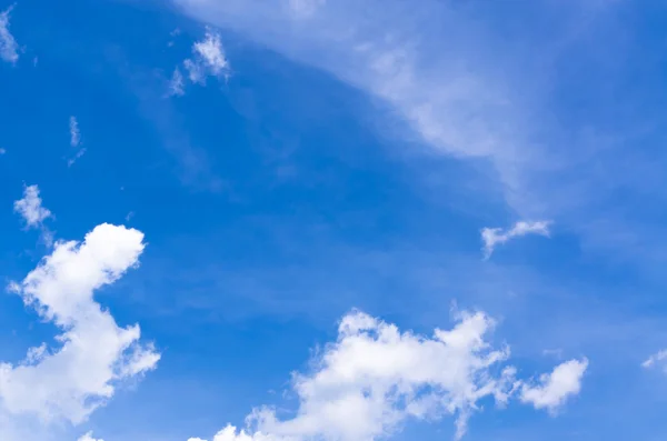 Blue sky with cloud background — Stock Photo, Image