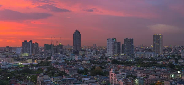 Le panorama Bâtiment moderne Quartier des affaires du centre-ville de Bangk — Photo