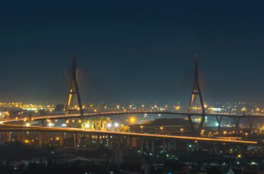 Bhumibol köprüde alacakaranlık, Tayland