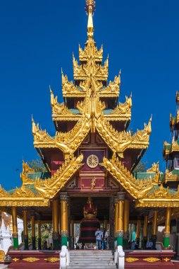 YANGON, MYANMAR - DEC 31: Undefined Buddhist procession do worship around Shwedagon at Pagoda December 31, 2010 in Yangon. is a spectacular work of Burmese temple in yangon,Myanmar