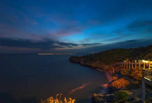 在那黄昏时分，在日光下泰国春武里昌岛 — 图库照片