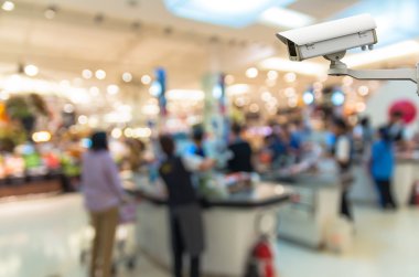 Kasiyer depo izleme güvenlik kamerası ile bokeh arka plan bulanıklık
