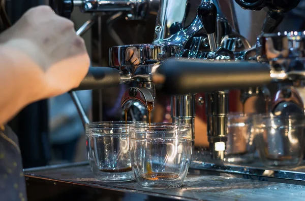 Coffee machine making espresso shot in a cafe shop — Stock Photo, Image