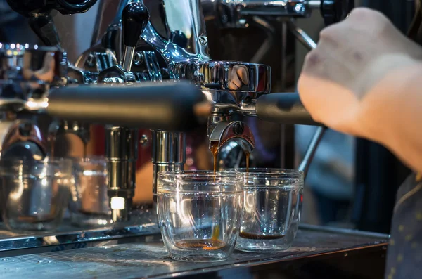 Coffee machine making espresso shot in a cafe shop — Stock Photo, Image