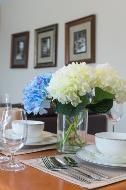 Restoran ile lüks iç oturma odası arka plan ayarlamak