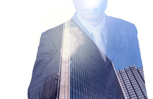 Doble exposición de hombre de negocios con paisaje urbano, vidrio moderno Edificio de negocios —  Fotos de Stock
