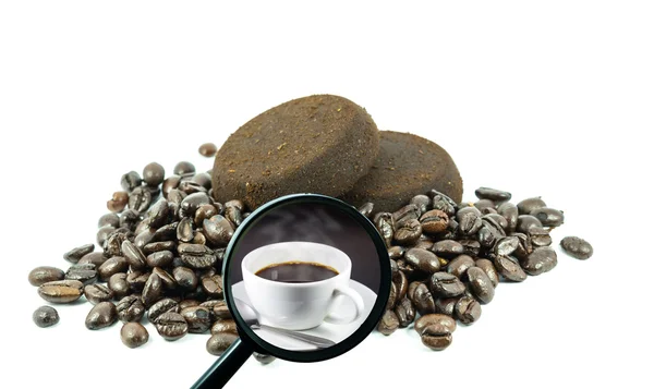 Magnifying glass with background of roasted coffee beans to be coffee cup, food and drink with business concept — Stock Photo, Image